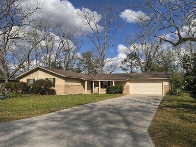 Property at 203 Stewart St, Claxton, GA