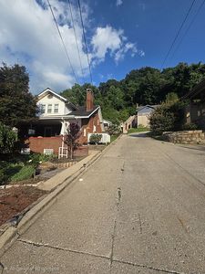 603 S Main St