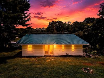 934 Council Ln