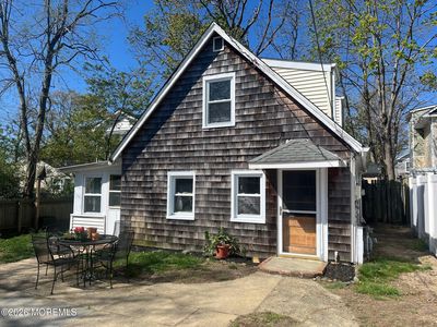 1831 Laurel Terrace