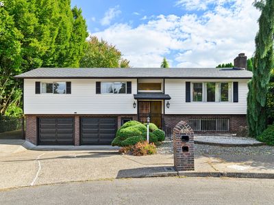820 NE 168th Pl