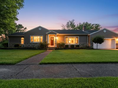 525 Bon Air Dr