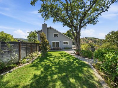 13 Sutro Court