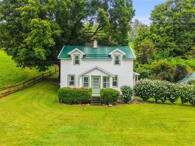 440 Van Etten Rd