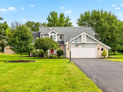 36 Crossbow Dr