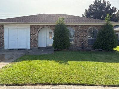 205 W Louisiana State Dr