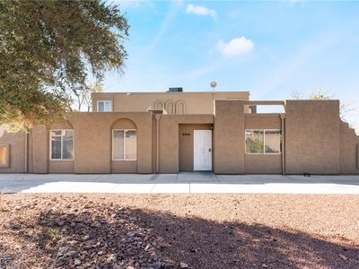 574 Roxella Ln APT A