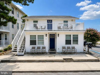 11 40th St #2