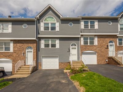 Property at 2309 Elm Dr, Oakdale, PA