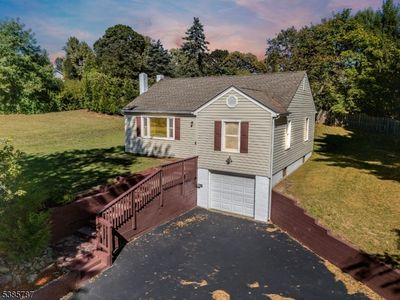 4 Lingert Ave