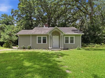 887 Ellis Rd