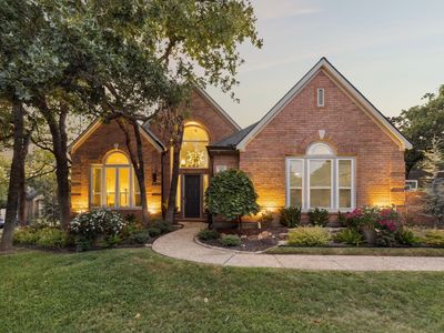 808 Caroline Ln