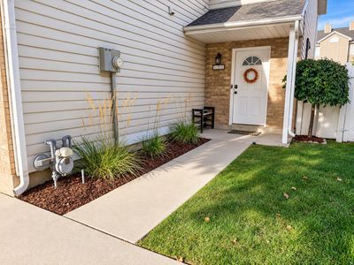125 E Hanover Dr