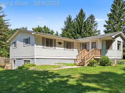 6095 Tipsico Lake Rd
