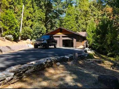 22256 Valley View Ct