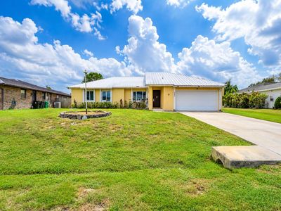 392 SE CROSSPOINT Drive