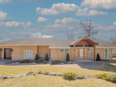 305 Elizabeth STREET