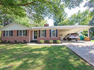 16 Ayers Dr