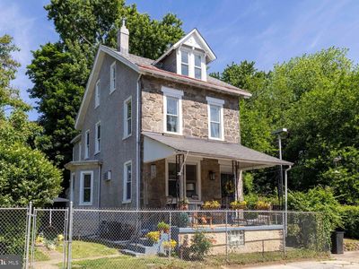 121 E Pleasant St