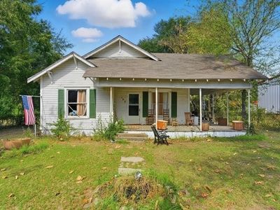126 W Forest St
