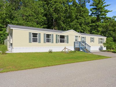 Property at 18 Parker Avenue, Raymond, NH