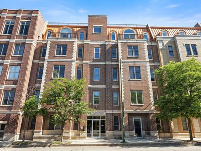 2618 W Diversey Ave APT 402