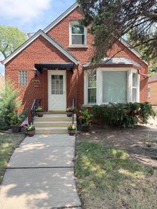 7119 N Merrimac Ave