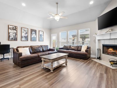 3605 Worthington Dr