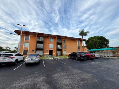 9429 SW 76th St APT W25