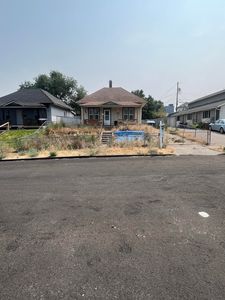605 W Augusta Ave