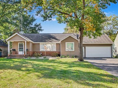 415 Douglas Dr
