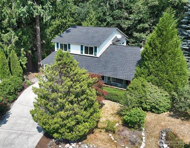 Property at 4323 Shadowood Drive, Clinton, WA