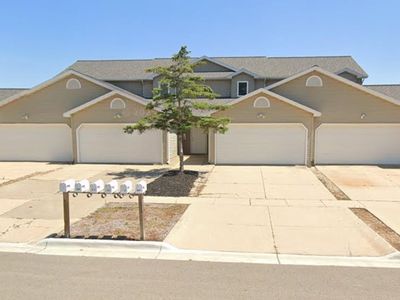 517-527 Trailside Dr