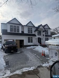 218 Mayfair Rd