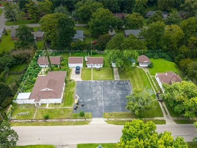 130 Burgess Ave