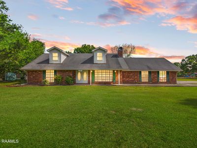 16335 W State Highway 330