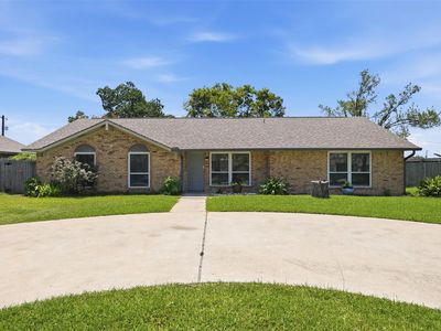 2210 Quail Hollow Dr