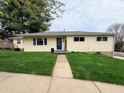 1002 MAPLE STREET