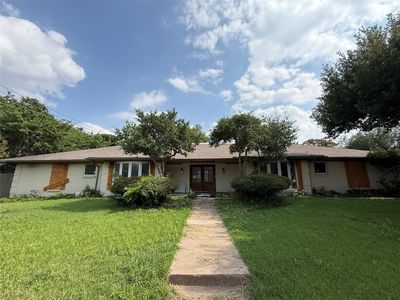 1013 Rockmoor Dr