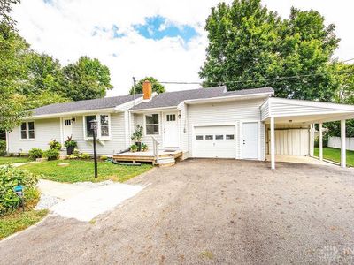4704 Booth Rd