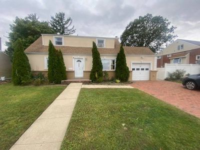 545 Kings Ave