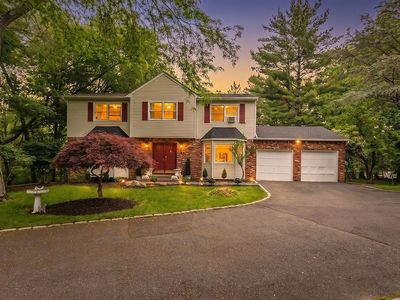20 S Airmont Rd