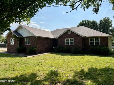 910 Briarbrook Dr