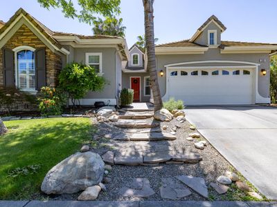220 Cashman Cir