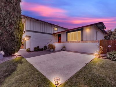 1305 Corcoran Avenue