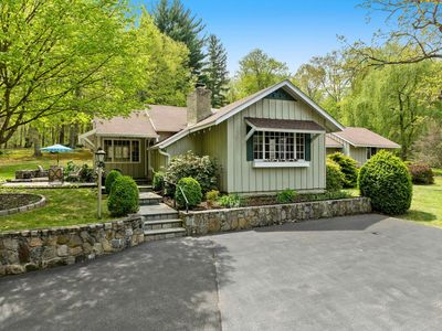 22 Van Rensselaer Rd