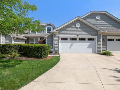 556 Hyannis Port Cir