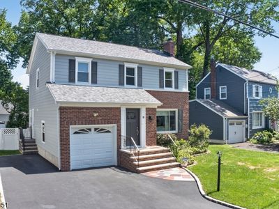 28 Kew Dr