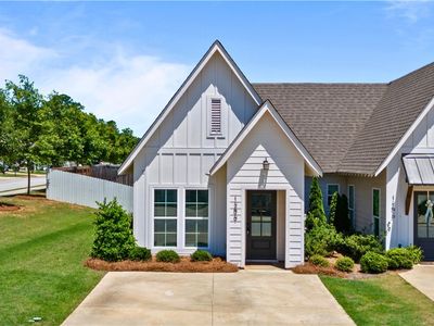 1299 Burrow Cir