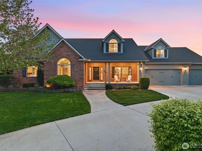 1875 SE Sunflower Court